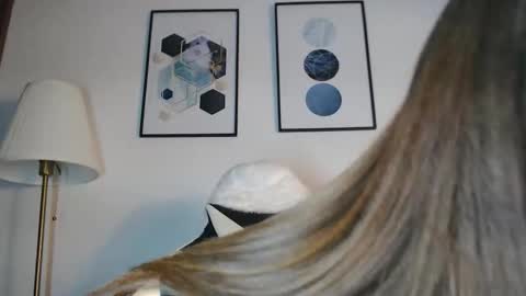 Snapshot of annika_rivers chatting on October 26, 8:37 pm Annika Rivers online show from October 26, 8:37 pm