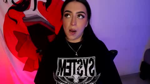 Snapshot of annikamerliahh_ chatting on October 22, 12:33 am Annika online show from October 22, 12:33 am