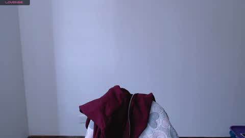 Snapshot of annittaprincess chatting on December 1, 5:24 pm Gaby 3 online show from December 1, 5:24 pm