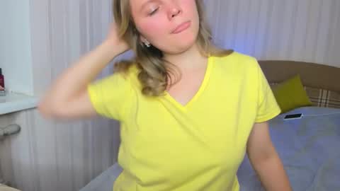Snapshot of anny_love_you chatting on October 16, 10:00 pm anny_love_you online show from October 16, 10:00 pm