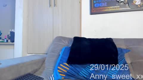 BABY ANNY   INSTAGRAM Annycutie20 online show from January 29, 7:04 am