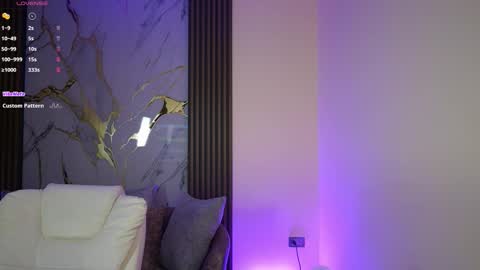 Ana online show from October 31, 11:55 am