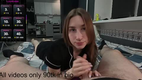 AnnyLoving online show from April 5, 6:05 pm