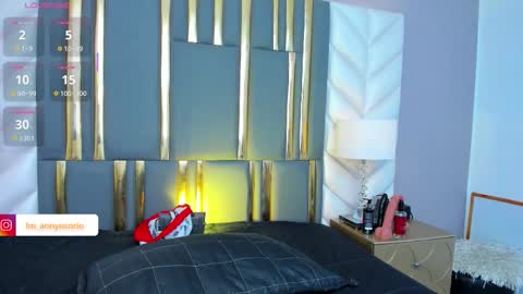 Snapshot of annyosoriio chatting on October 28, 8:33 pm Anny online show from October 28, 8:33 pm