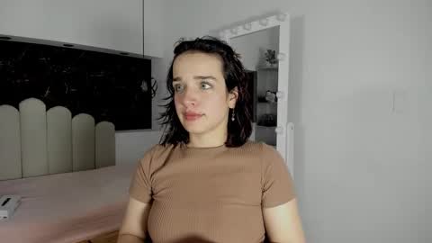 Anny online show from February 9, 8:24 pm