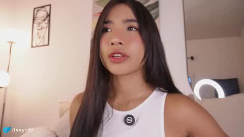 Snapshot of annyz09 chatting on February 24, 12:14 pm Annyz online show from February 24, 12:14 pm