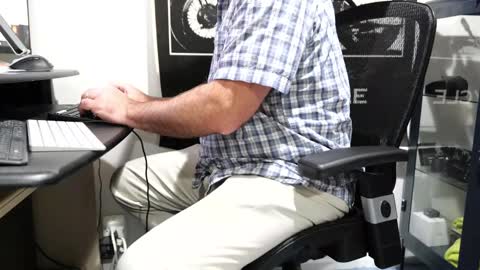 Snapshot of anonycock7 chatting on October 27, 2:32 pm D online show from October 27, 2:32 pm