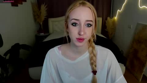 Anora online show from February 6, 7:39 pm