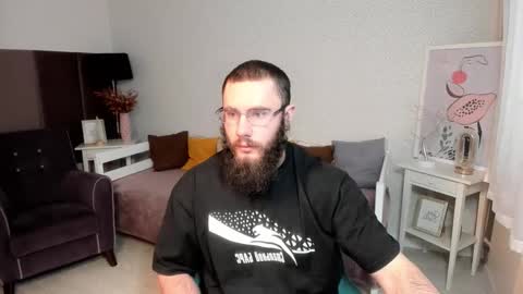 Ant online show from December 23, 10:24 am