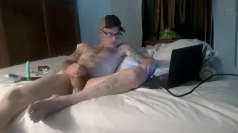 Snapshot of anth1075 chatting on November 18, 5:06 pm Hardandhorny24 online show from November 18, 5:06 pm