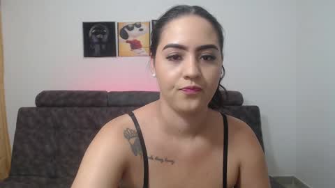 Snapshot of anthonela_queen chatting on March 1, 2:23 pm Anthonela Queen online show from March 1, 2:23 pm