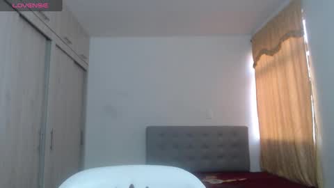 Snapshot of anthonela_queen chatting on October 5, 12:25 pm Anthonela Queen online show from October 5, 12:25 pm