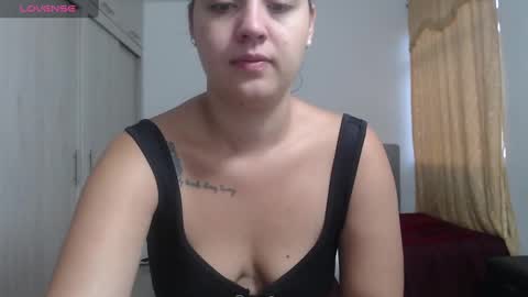 Snapshot of anthonela_queen chatting on October 24, 11:17 am Anthonela Queen online show from October 24, 11:17 am