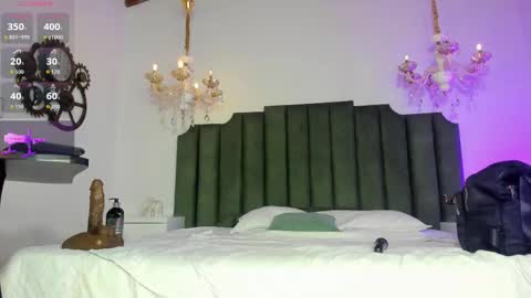 anthonela online show from October 25, 3:58 am