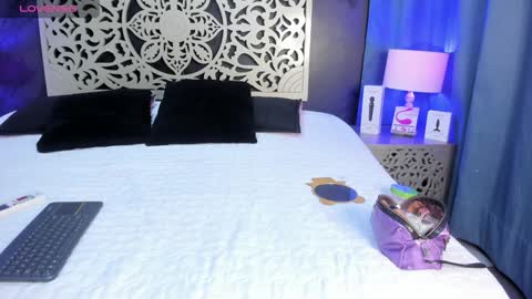 Snapshot of anthoneladuque chatting on January 6, 12:13 pm anthonelaDuque online show from January 6, 12:13 pm