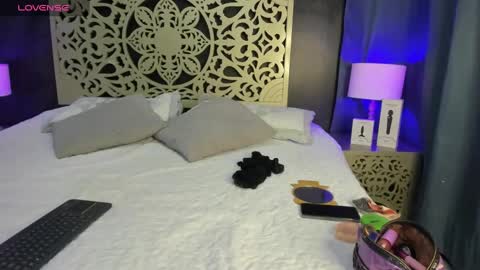 Snapshot of anthoneladuque chatting on February 2, 11:51 am anthonelaDuque online show from February 2, 11:51 am