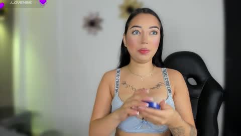 Snapshot of anthonellasweet_ chatting on November 20, 11:32 am Anthonella Sweet online show from November 20, 11:32 am