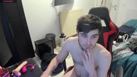 Snapshot of anthonyloveseks chatting on February 8, 5:50 pm Anthony online show from February 8, 5:50 pm