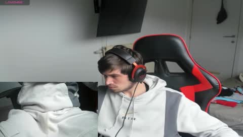 Snapshot of anthonyloveseks chatting on March 12, 1:19 pm Anthony online show from March 12, 1:19 pm