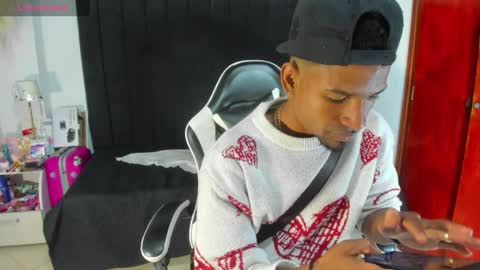       online show from March 28, 12:43 am