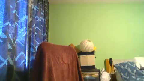 Snapshot of antmatt2025 chatting on December 16, 8:30 am antmatt2025 online show from December 16, 8:30 am