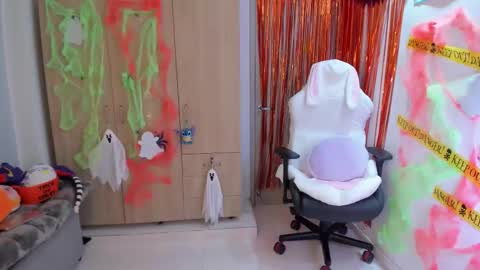 Snapshot of anto_sweet18 chatting on October 26, 12:27 am My birthday is on december 2nd surprise me with a gift from my amazonlist online show from October 26, 12:27 am