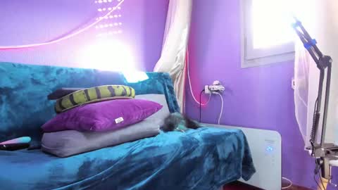 Snapshot of antofoxwbc chatting on March 2, 8:05 am Anto online show from March 2, 8:05 am