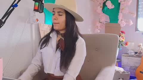 Snapshot of antofoxwbc chatting on September 13, 9:09 am Anto online show from September 13, 9:09 am