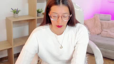 Snapshot of antoneella__ chatting on October 7, 12:13 pm Antonella online show from October 7, 12:13 pm