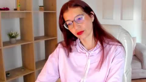 Snapshot of antoneella__ chatting on October 19, 12:17 pm Antonella online show from October 19, 12:17 pm