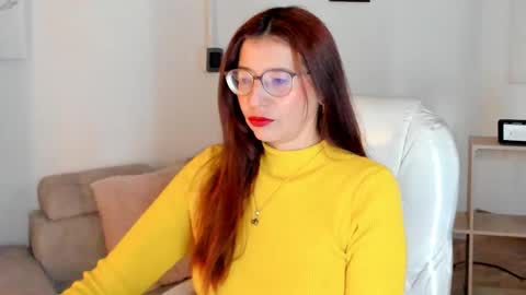 Snapshot of antoneella__ chatting on December 3, 12:36 pm Antonella online show from December 3, 12:36 pm