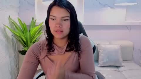 Antonela online show from October 2, 12:45 pm