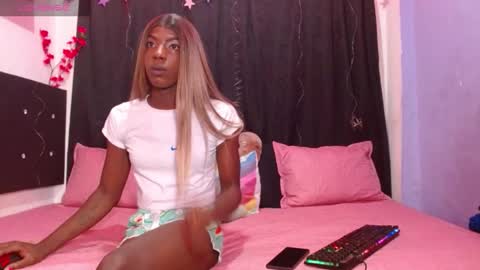 Snapshot of antonella747158 chatting on December 23, 6:55 am antonella747158 online show from December 23, 6:55 am