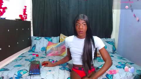 Snapshot of antonella747158 chatting on February 25, 5:06 am antonella747158 online show from February 25, 5:06 am