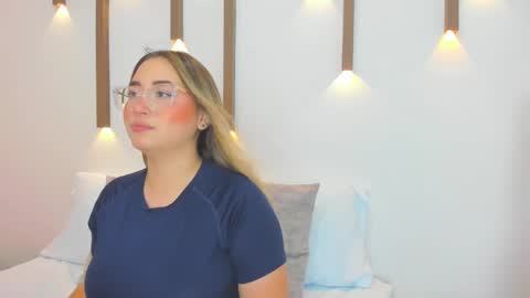 A N T O N E L L A  online show from March 10, 12:26 pm