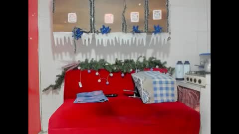 Snapshot of antonellakling_ chatting on December 22, 11:33 am ANTONELLA online show from December 22, 11:33 am