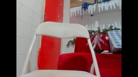 Snapshot of antonellakling_ chatting on December 26, 1:54 pm ANTONELLA online show from December 26, 1:54 pm