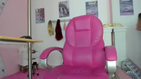 Snapshot of antonellakling_ chatting on February 4, 11:05 am ANTONELLA online show from February 4, 11:05 am