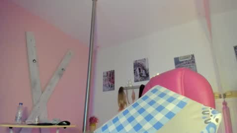 Snapshot of antonellakling_ chatting on February 11, 12:16 pm ANTONELLA online show from February 11, 12:16 pm