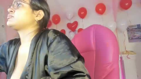 Snapshot of antonellakling_ chatting on February 14, 2:12 pm ANTONELLA online show from February 14, 2:12 pm