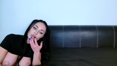 antonia98x online show from January 31, 11:45 pm