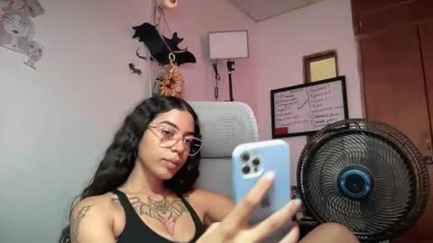 Snapshot of antoniabloom chatting on September 10, 5:46 pm Antonia online show from September 10, 5:46 pm