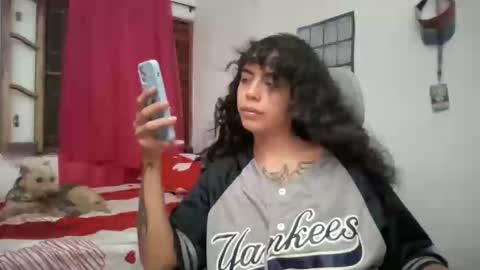 Snapshot of antoniabloom chatting on November 23, 2:11 am Antonia online show from November 23, 2:11 am