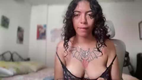 Snapshot of antoniabloom chatting on February 9, 7:07 pm Antonia online show from February 9, 7:07 pm