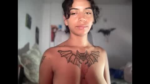 Snapshot of antoniabloom chatting on March 2, 4:36 am Antonia online show from March 2, 4:36 am