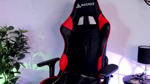 Antonia online show from February 20, 10:15 pm