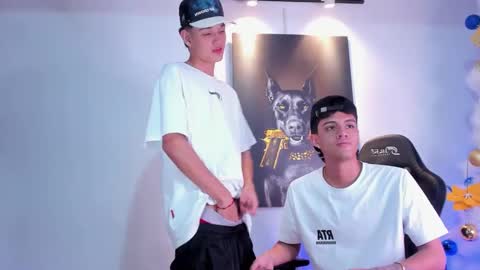 Snapshot of antoniomancinin chatting on December 5, 6:22 am brendan and stiiven online show from December 5, 6:22 am