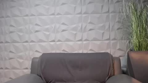 HI My name is Antonio online show from December 15, 11:09 pm