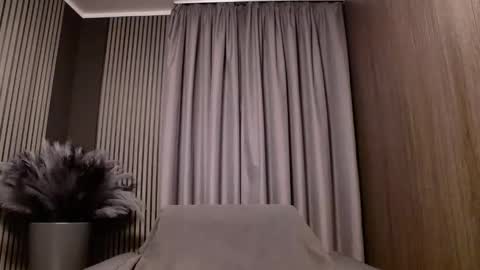 HI My name is Antonio online show from November 28, 8:00 pm