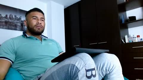 Snapshot of antonydangelo chatting on January 9, 1:39 am ANTONY D ANGELO online show from January 9, 1:39 am